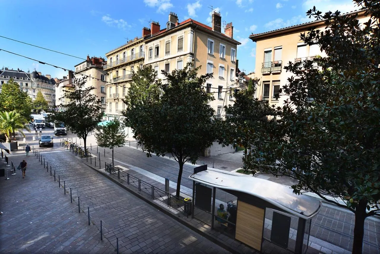 Happy Studio Musee Centre Historique Apartment Grenoble